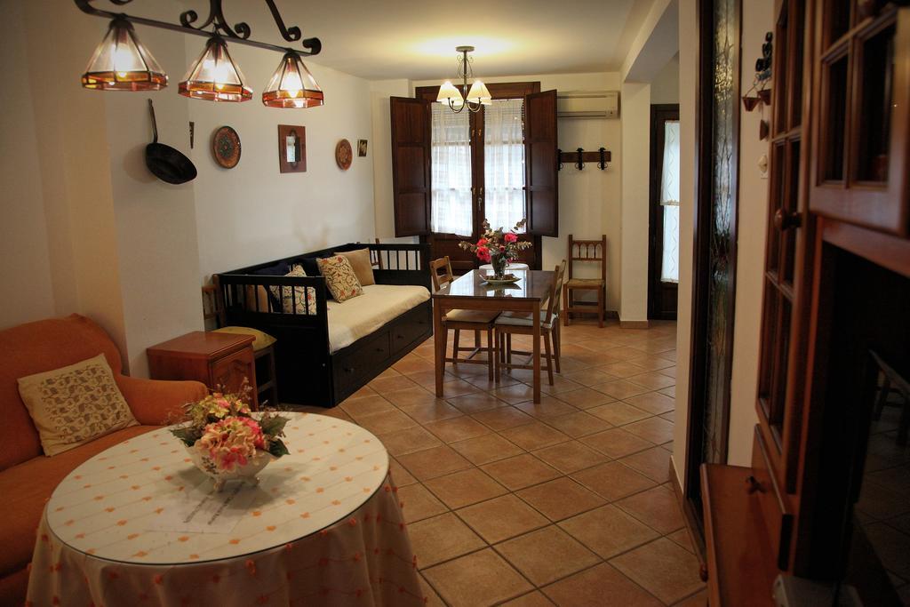Casa Rural Azahar Priego de Córdoba Стая снимка